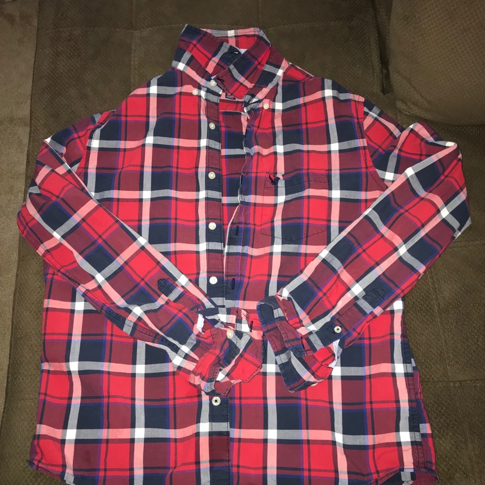 American eagle button up